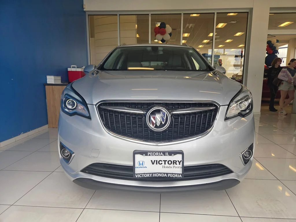 Used 2019 Buick Envision Essence with VIN LRBFXCSA3KD026809 for sale in Peoria, IL