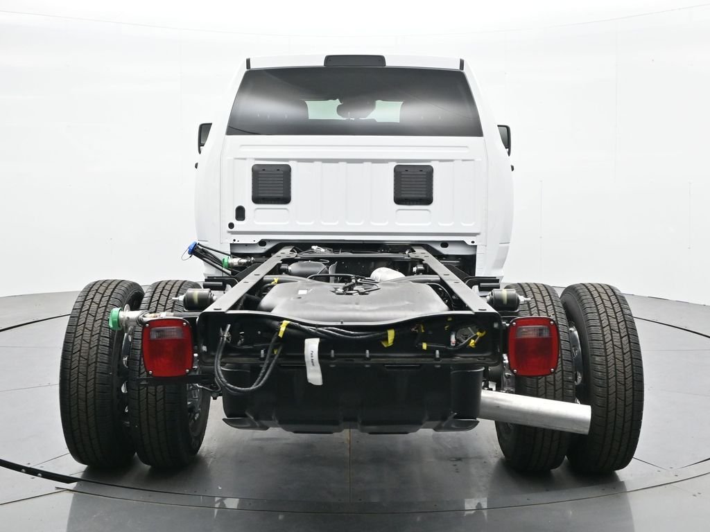 New 2026 Bright White Clearcoat RAM Tradesman image 8