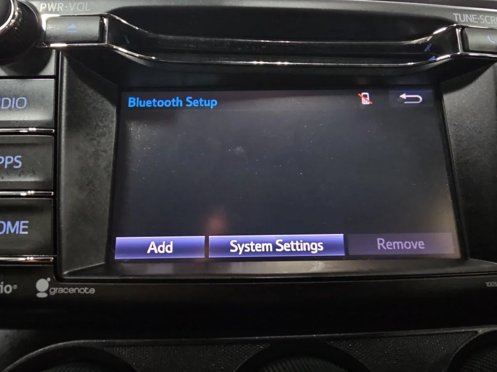 Used 2017 White Toyota LE image 23