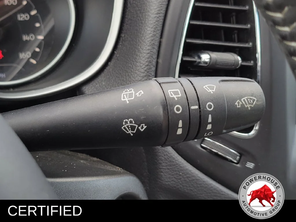 Used 2019 Gray Jeep Latitude image 29