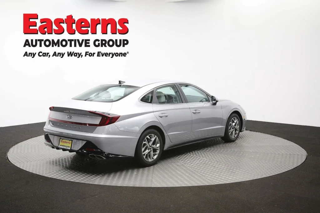 Used 2023 Silver Hyundai SEL image 40