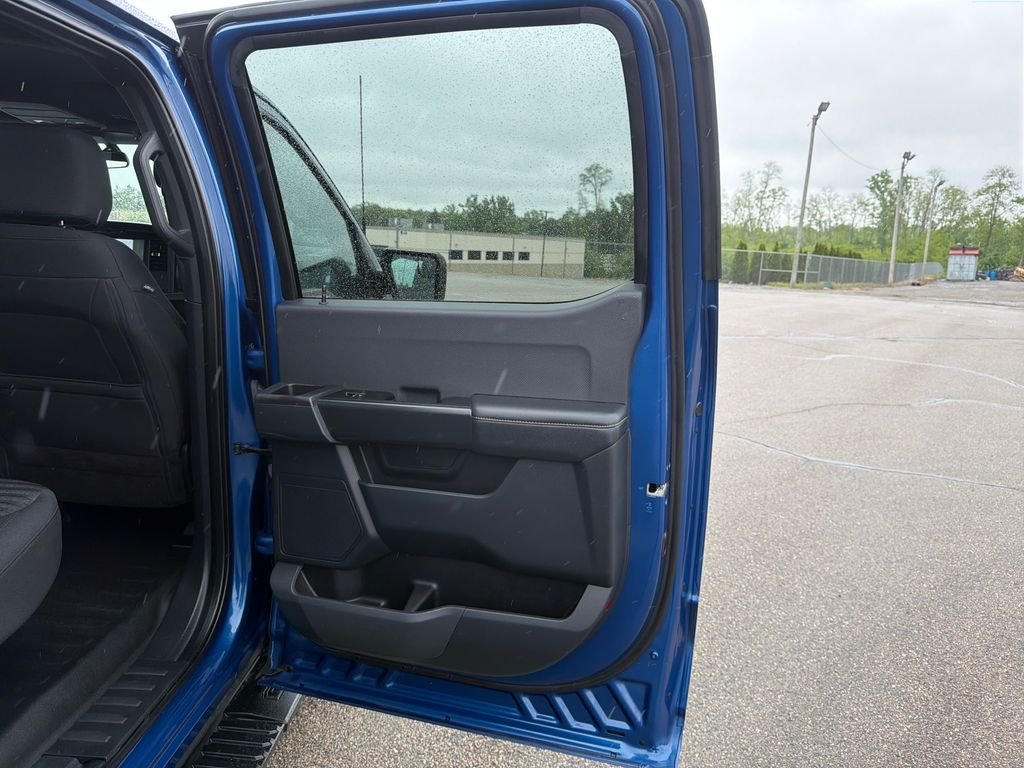 Used 2023 Blue Ford XL image 15