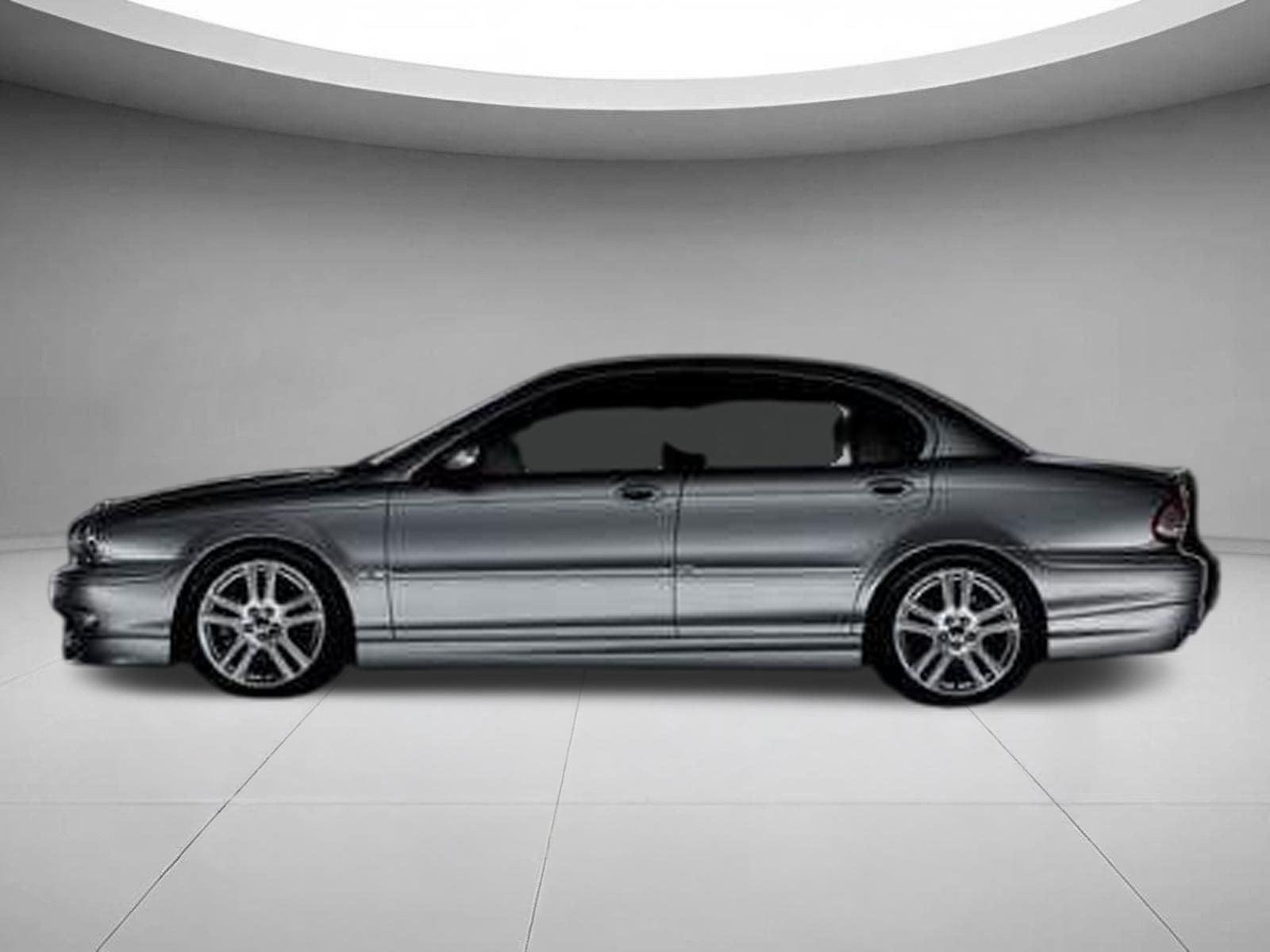 2005 Jaguar X-Type's photo