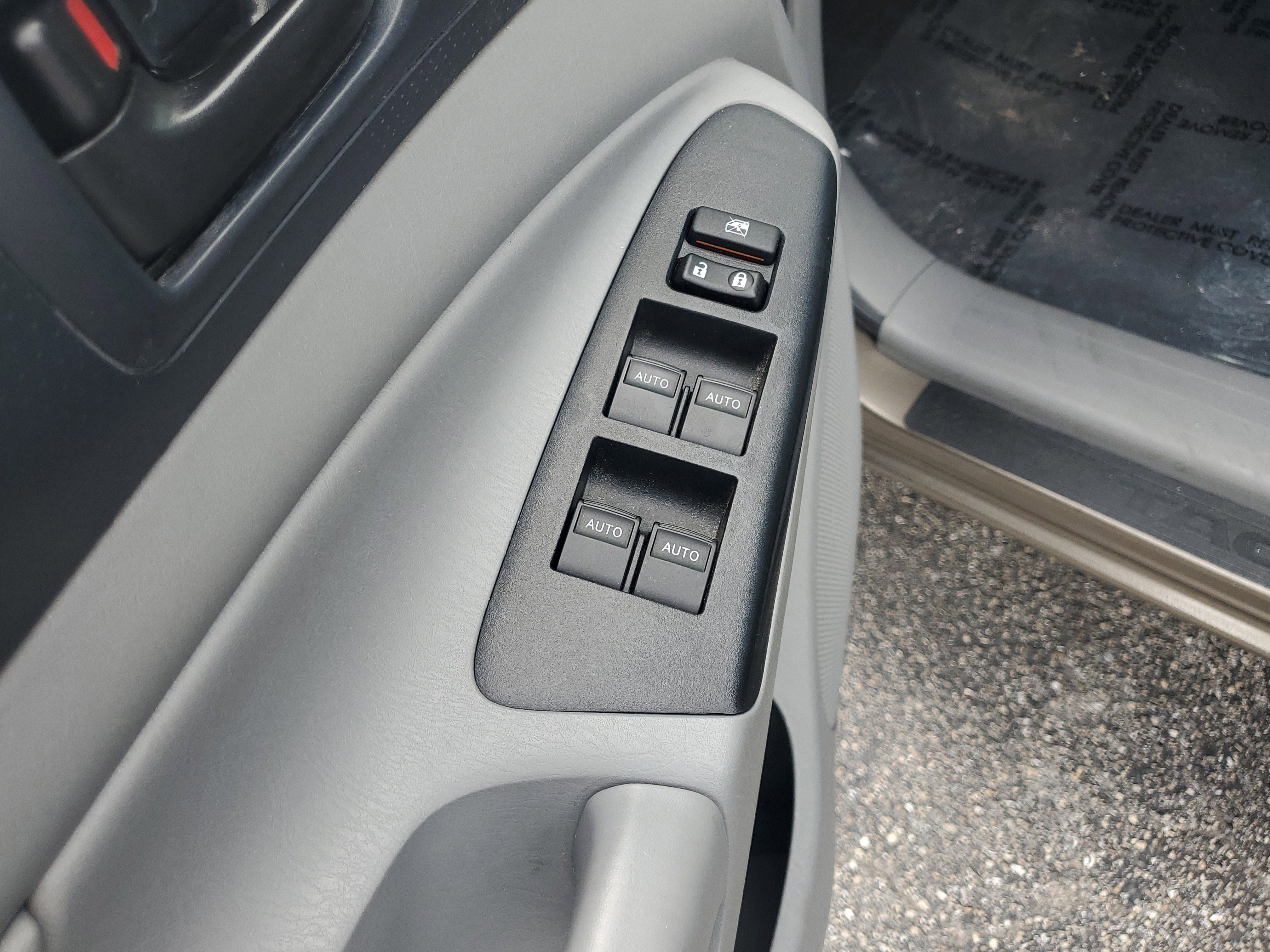 Used 2015 Pyrite Mica Toyota Base image 20