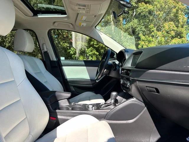 Used 2016 Deep Crystal Blue Mica Mazda Grand Touring image 26