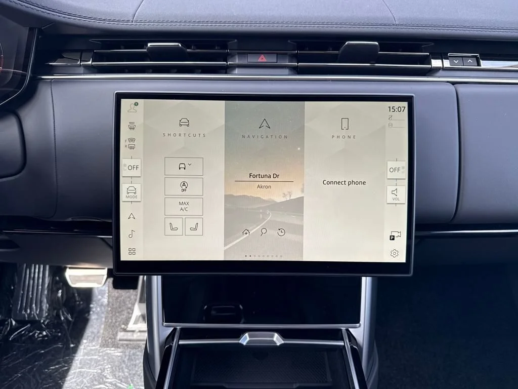 2025 Land Rover Range Rover SE - Photo 22