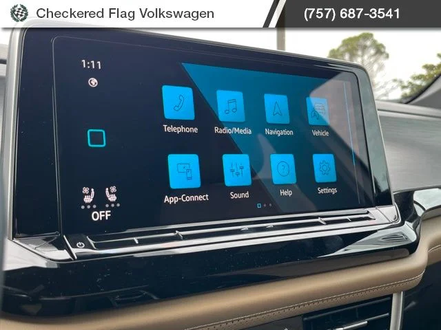 New 2026 White Volkswagen 2.0T SE w/Technology image 37