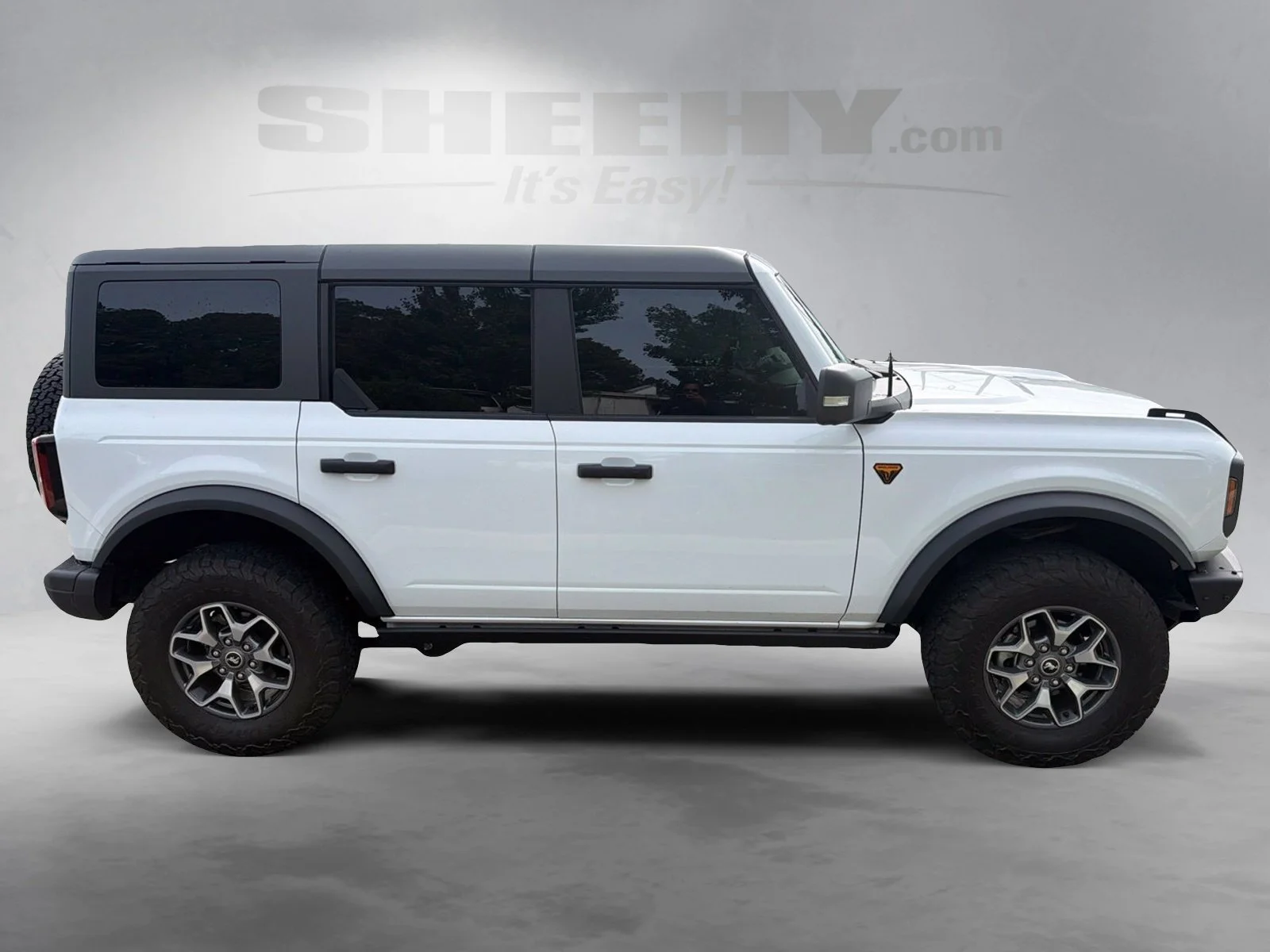 Certified Used 2024 Oxford White Ford Badlands image 10