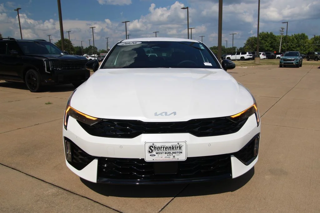 New 2026 White Kia GT-Line image 2