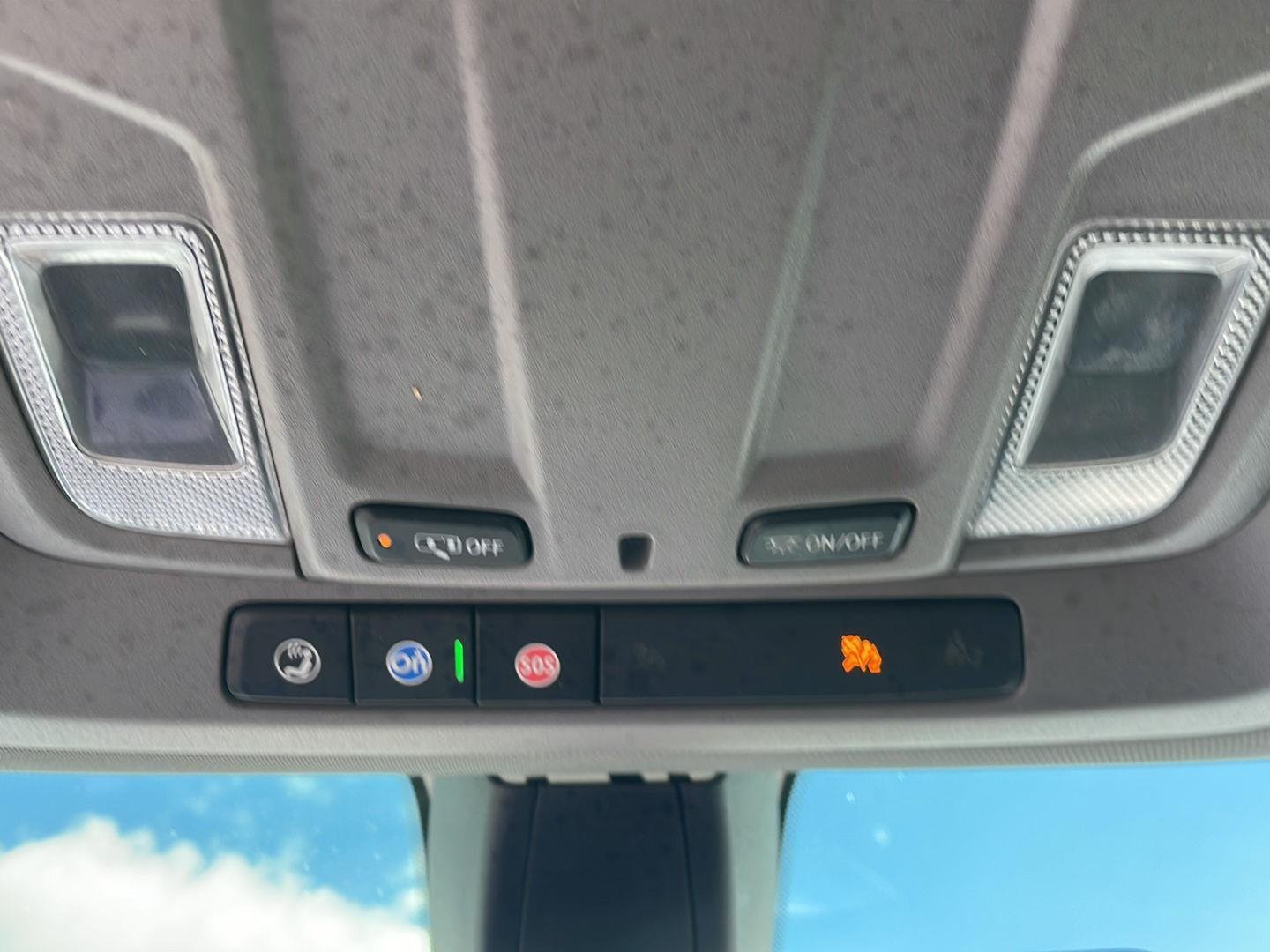 Used 2020 Onyx Black GMC Elevation image 31