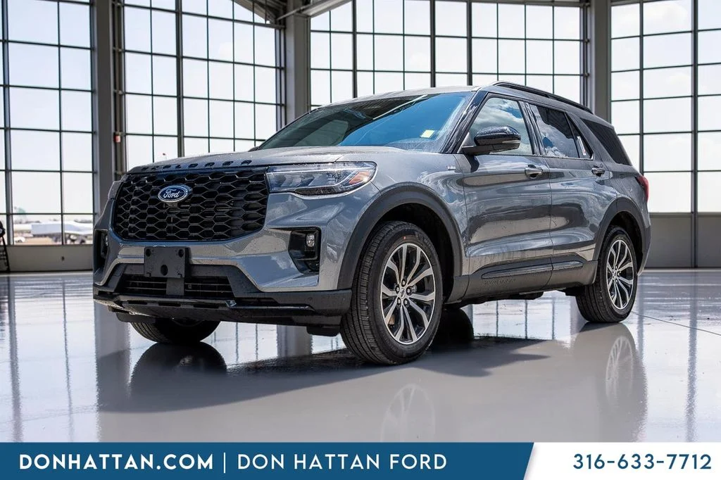 2026 Ford Explorer ST-LINE 4WD's photo