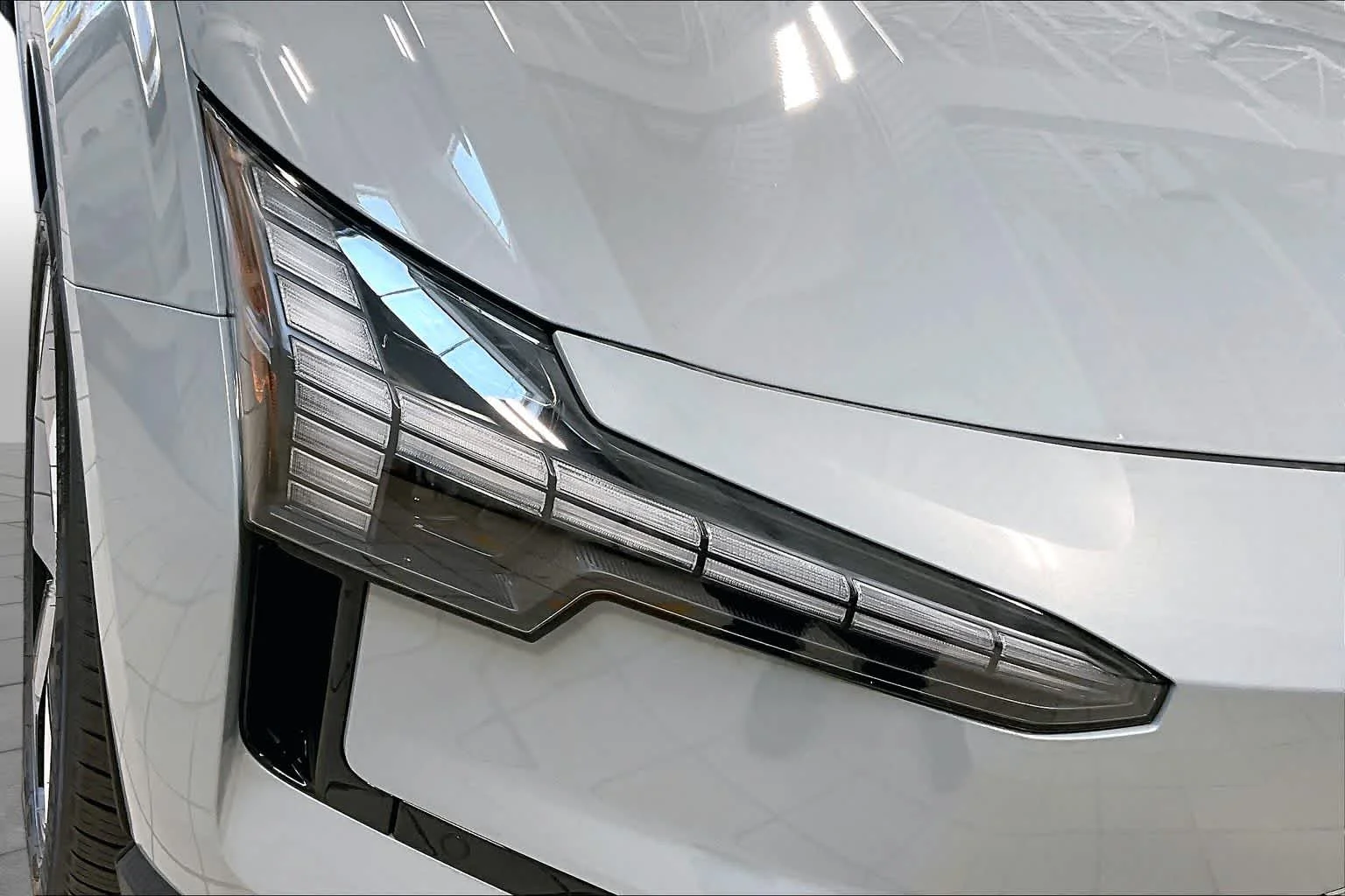 New 2026 Vapour Grey Volvo Plus image 15