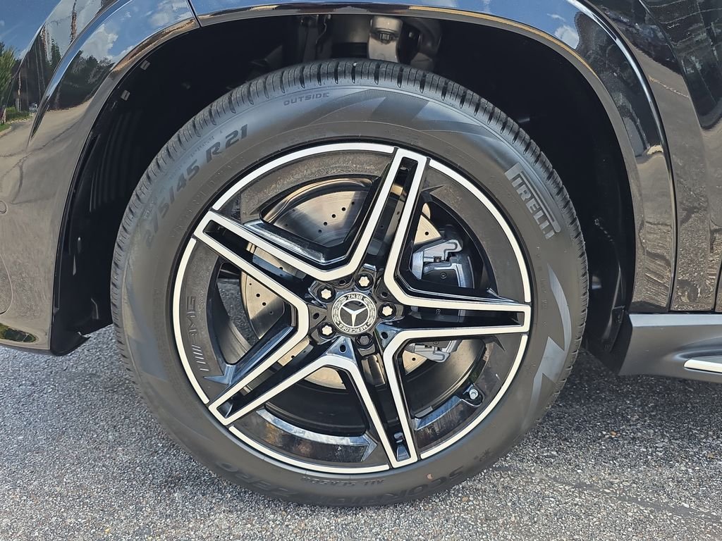 New 2026 Black Mercedes-Benz GLS 450 image 9