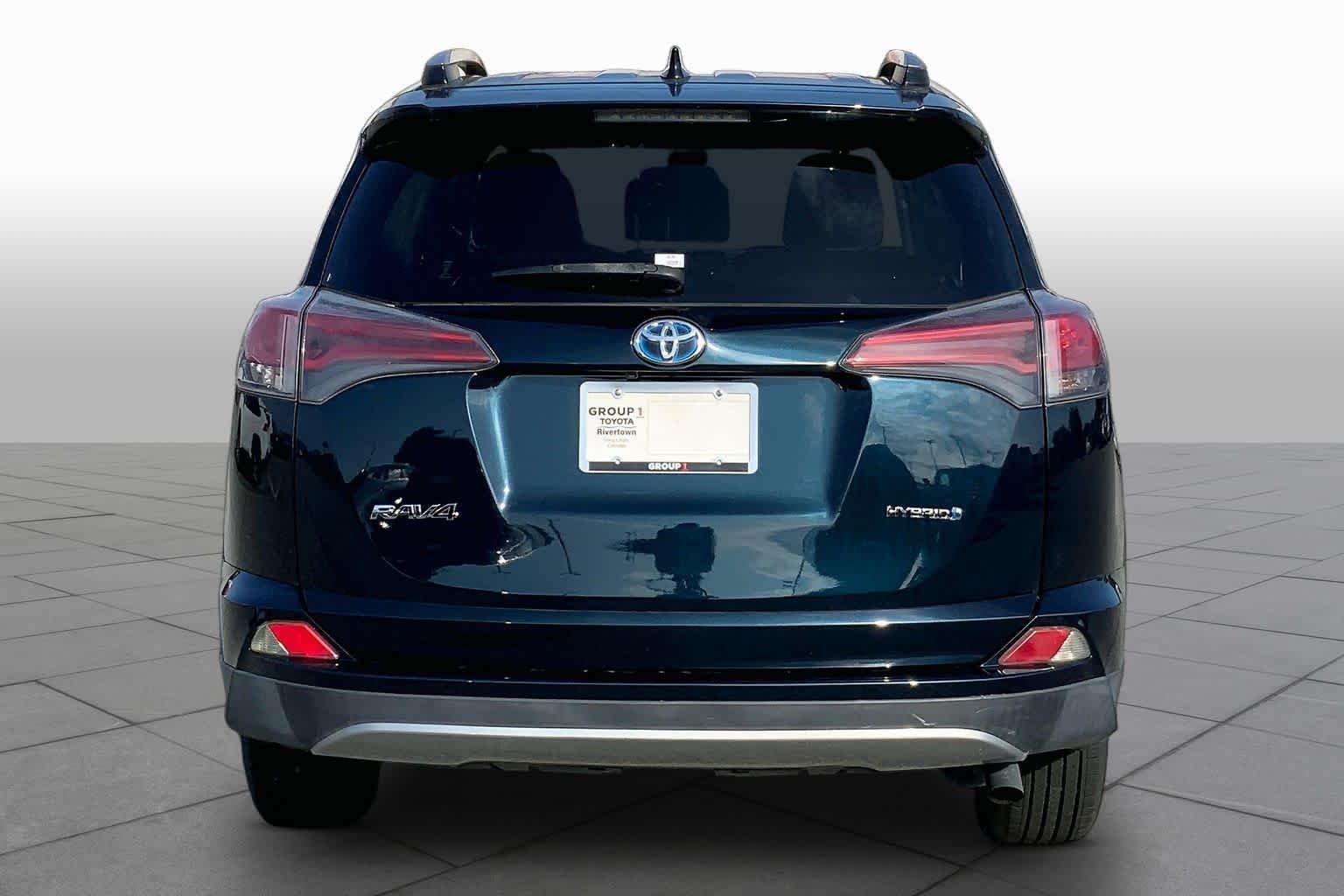 Used 2018 Galactic Aqua Mica Toyota Hybrid LE image 5