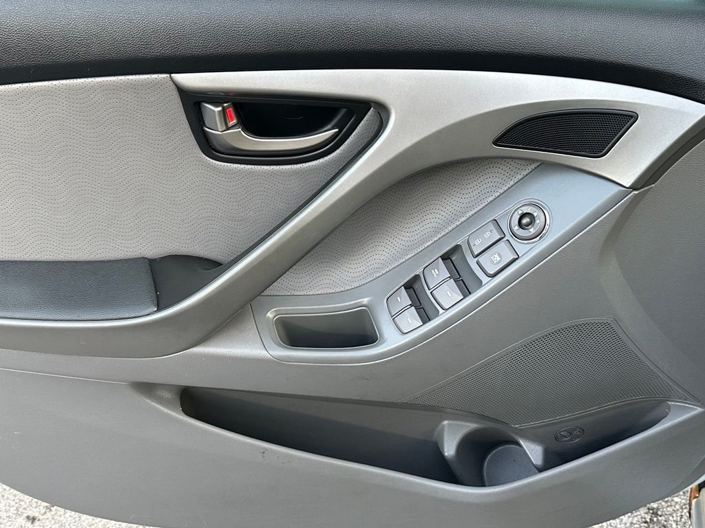 2013 Hyundai Elantra Limited - Photo 11