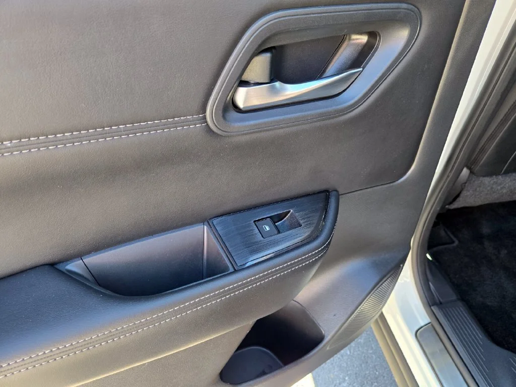 Certified Used 2023 White Nissan SV image 18