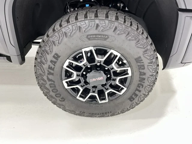 New 2026 Onyx Black GMC AT4X image 4