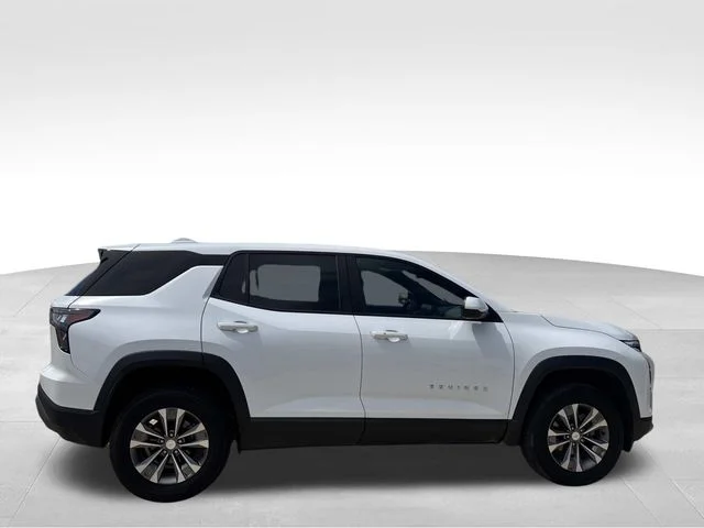 Used 2026 White Chevrolet LT image 7