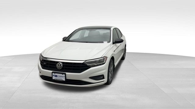 Used 2019 White Volkswagen R-Line image 7