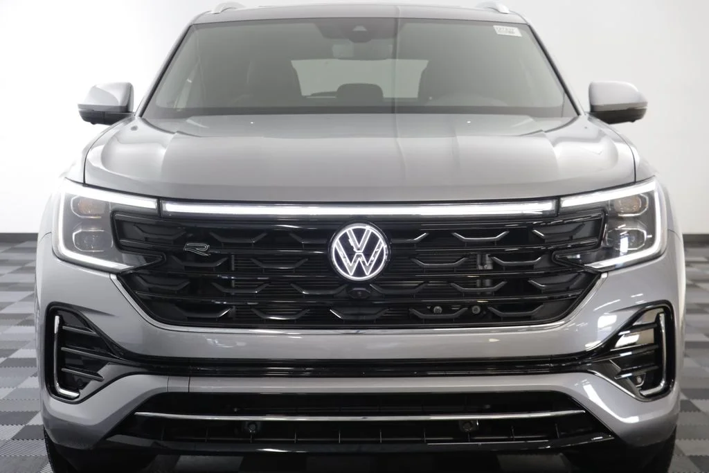 New 2026 Silver Mist Volkswagen SEL Premium R-Line image 23