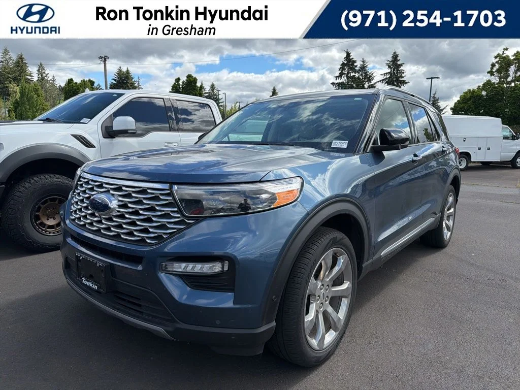 Used 2020 Blue Metallic Ford Platinum image 1