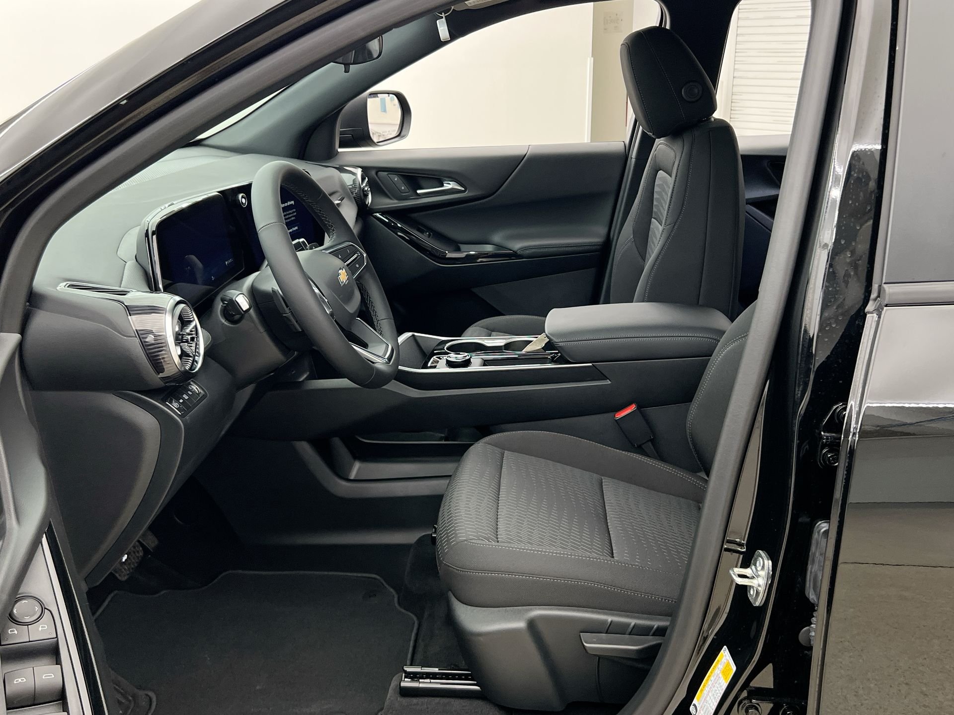 2026 Chevrolet Equinox LT - Photo 63