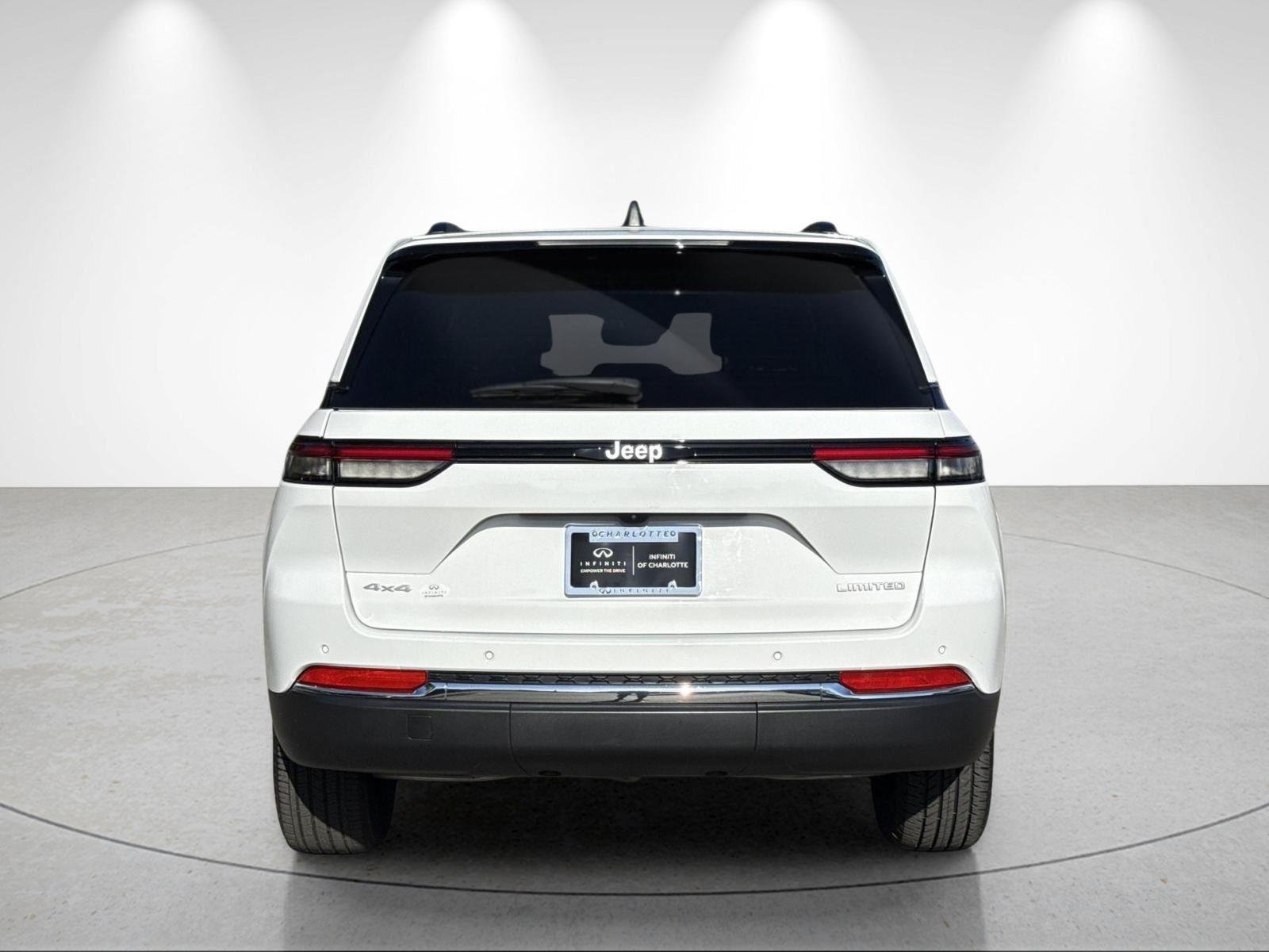 Used 2024 Bright White Clearcoat Jeep Limited image 4