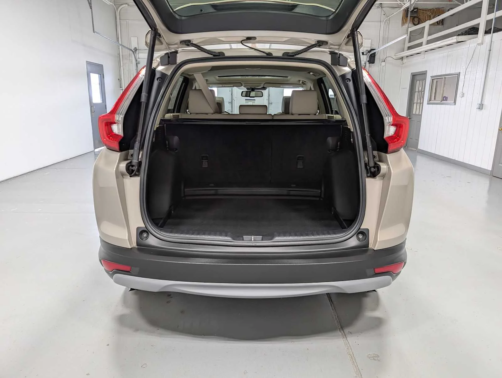 Used 2017 Sandstorm Metallic Honda EX-L image 42