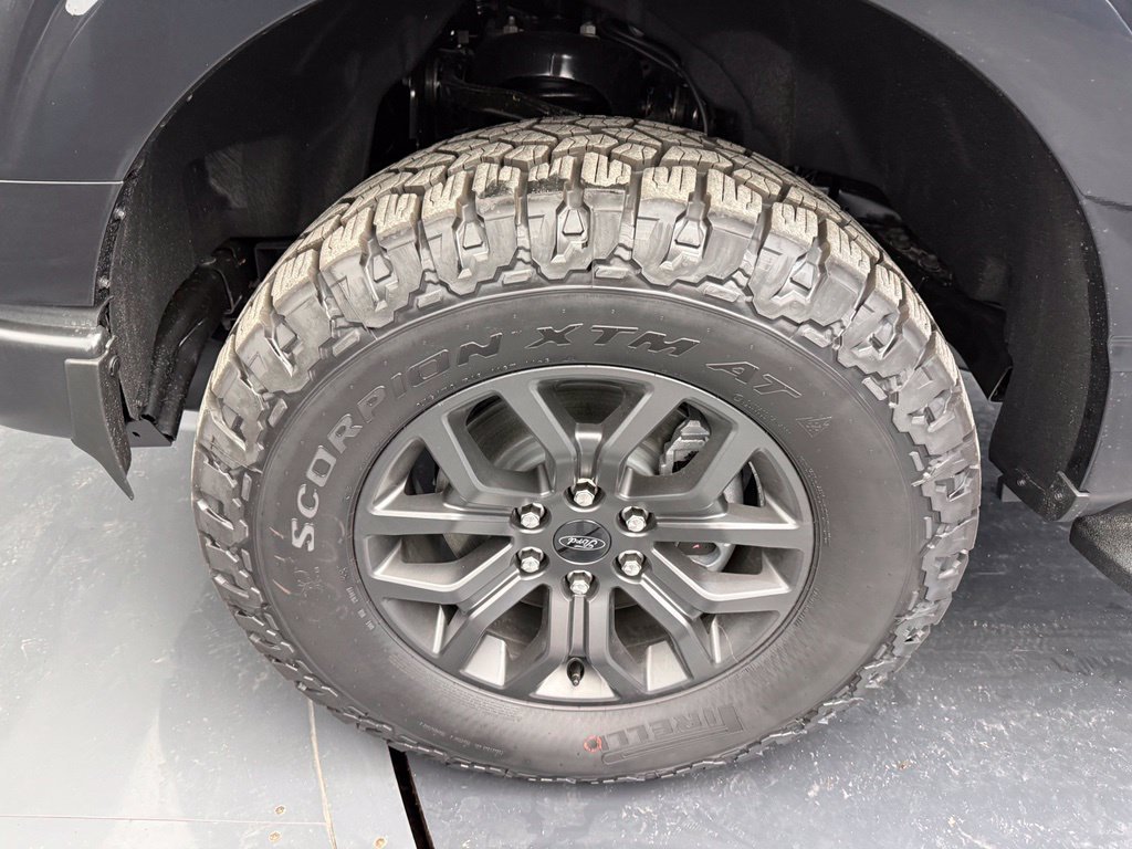 New 2026 Agate Black Metallic Ford Tremor® image 40