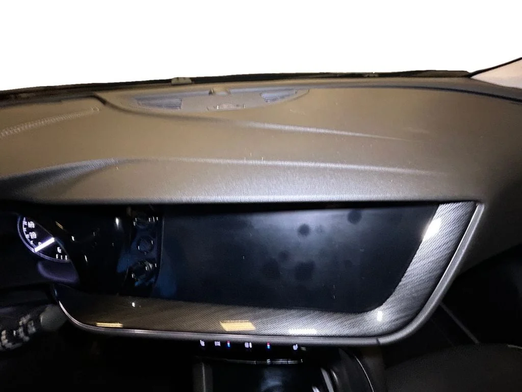 Used 2021 Cinnabar Buick Essence image 11