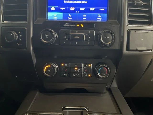 Used 2020 Black Ford XLT image 24