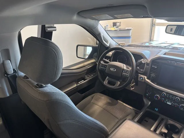 Used 2021 Gray Ford XLT image 28