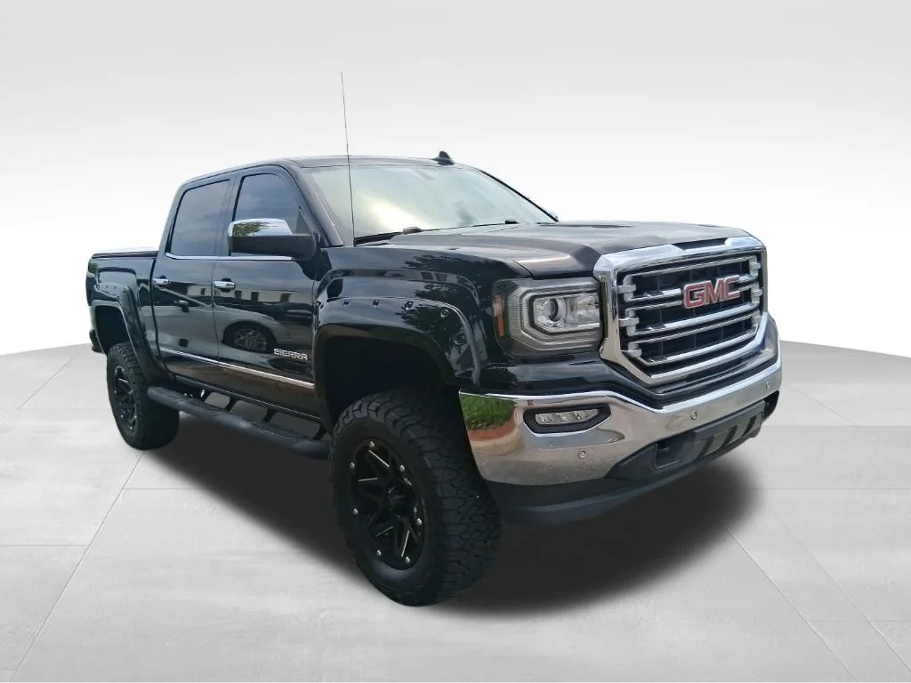 Used 2018 Black GMC SLT image 3