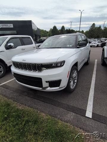 2023 Jeep Grand Cherokee L Summit 4x4's photo