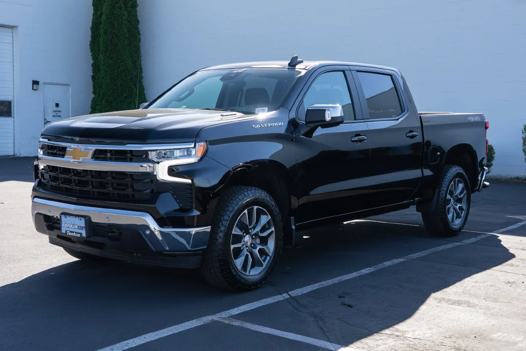2026 Chevrolet Silverado 1500 LT - Photo 3