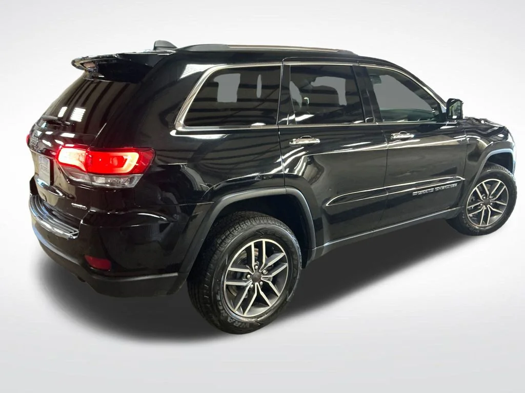 Used 2022 Black Jeep Limited image 5
