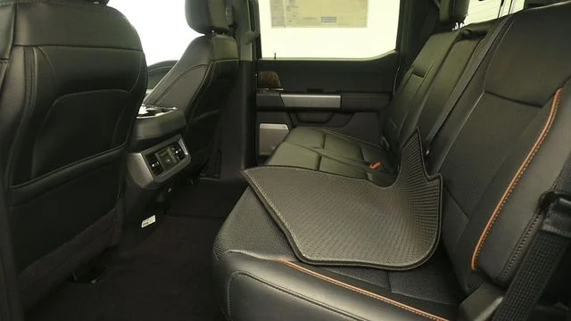 New 2026 Glacier Gray Metallic Tri-Coat Ford F-250® Lariat® image 11