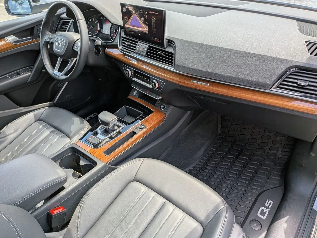 Used 2023 Silver Audi 45 S line Premium image 34