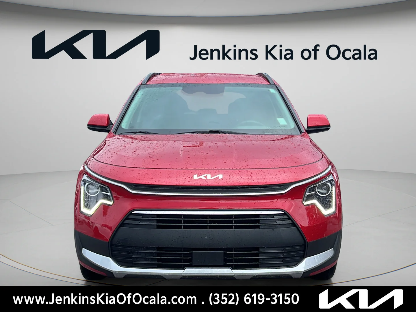 Used 2024 Runway Red Kia EX image 8