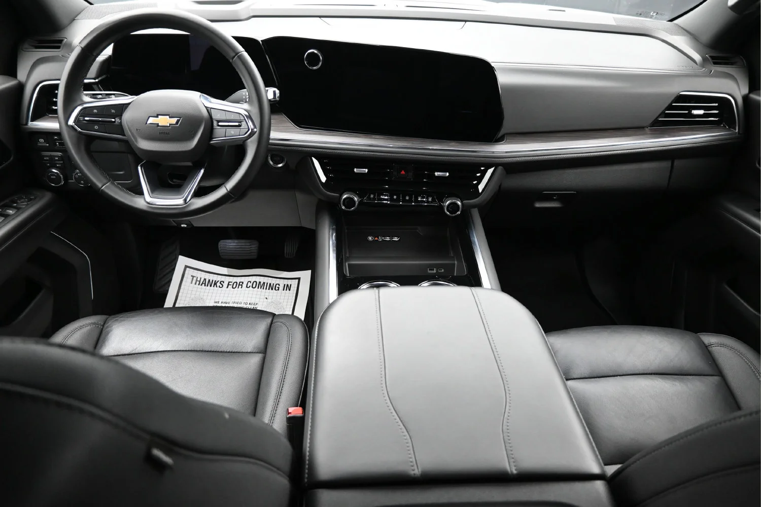 Used 2025 Summit White Chevrolet LT image 17