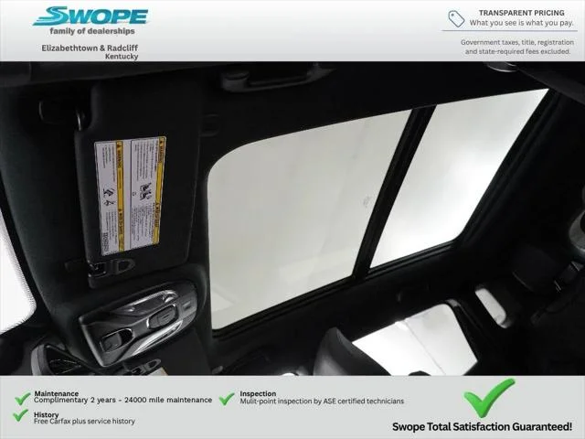 New 2026 Bright White Clear-Coat Exterior Paint Jeep Trailhawk image 26