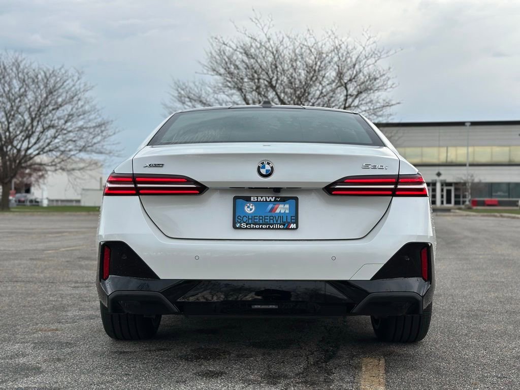 New 2026 Mineral White Metallic BMW 530i xDrive image 6