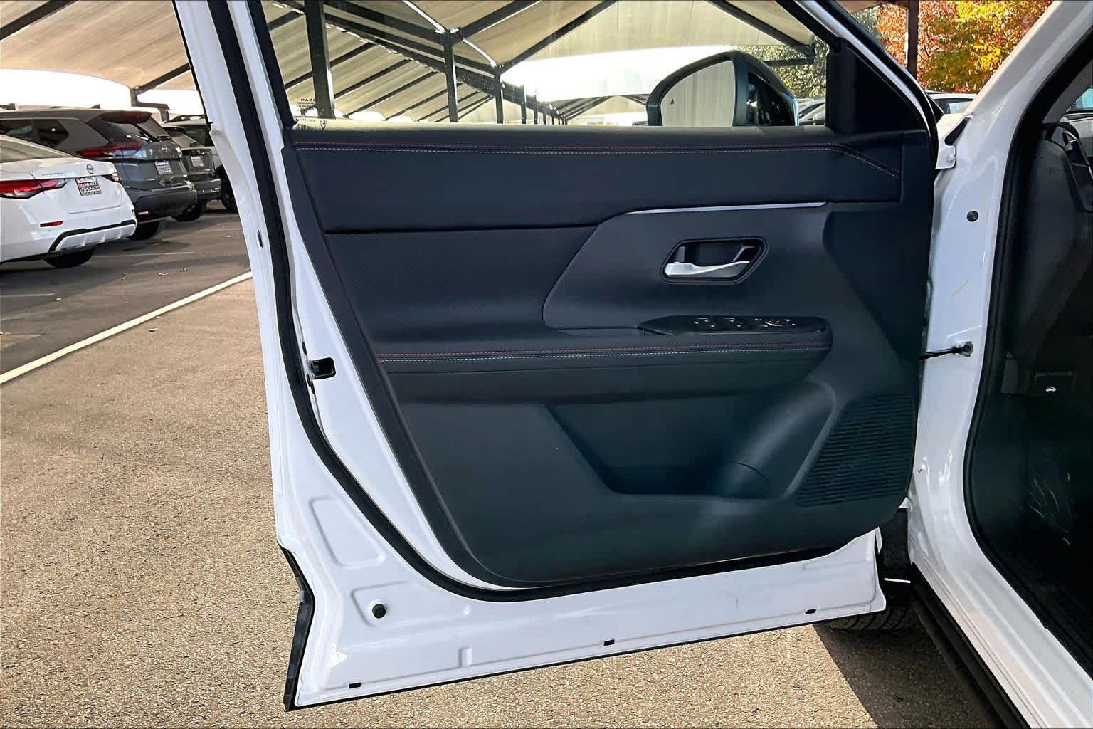 New 2026 Aspen White TriCoat Nissan SR image 13