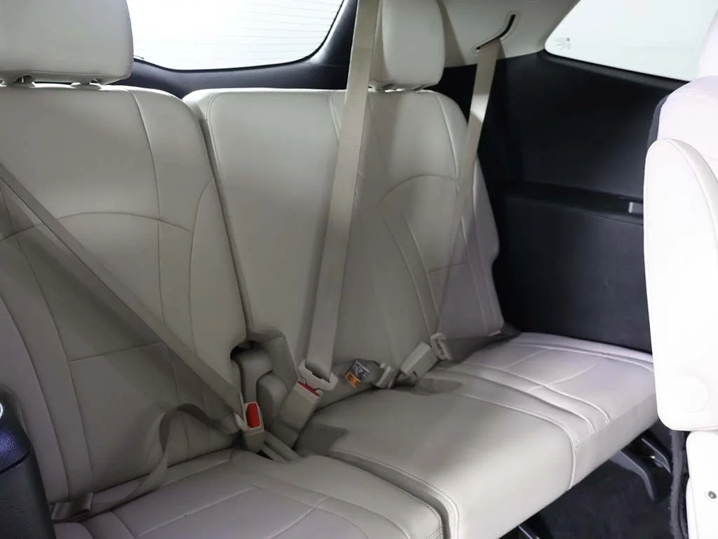 Used 2023 Gray Metallic Buick Essence image 38