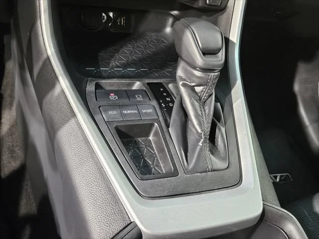 Certified Used 2025 ICE CAP Toyota  image 32