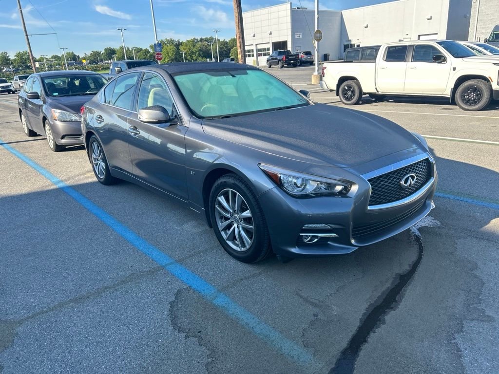 Used 2015 Gray INFINITI Premium image 3