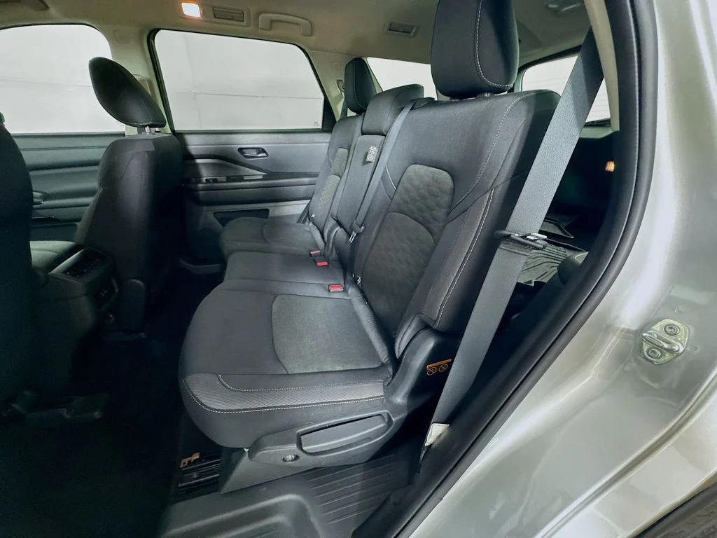 Used 2024 Silver Nissan SV image 29