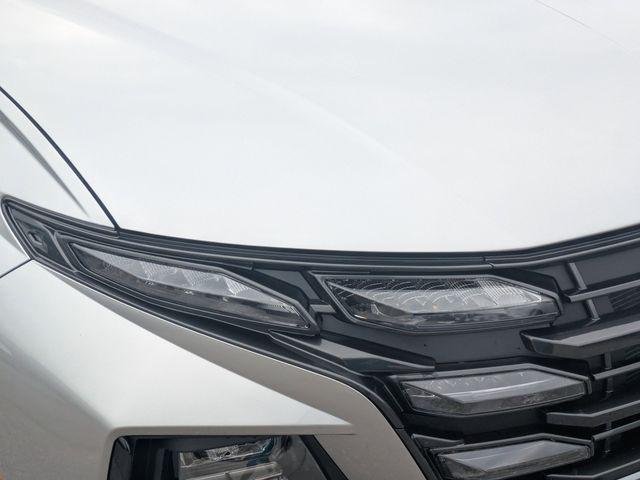 New 2026 Silver Hyundai SEL FWD image 9
