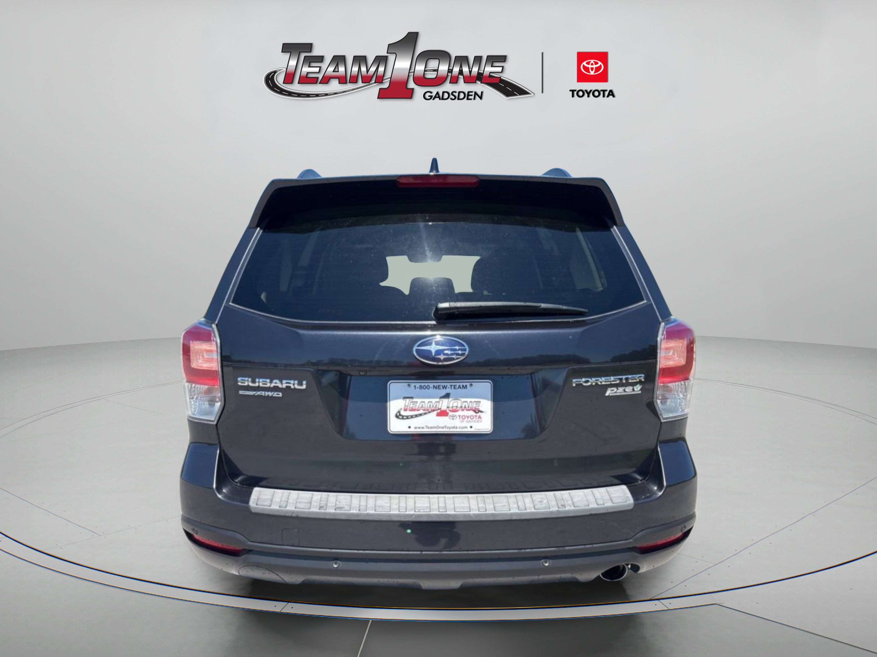 Used 2017 Dark Gray Metallic Subaru Limited image 5