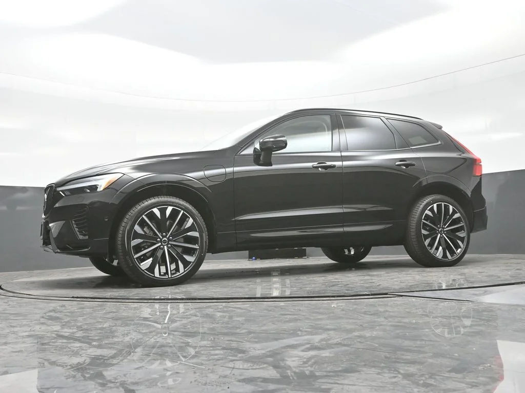 New 2026 Onyx Black Volvo T8 Ultra image 23
